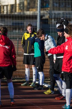 Bild 22 - Frauen SG Holstein Sued - SV Gruenweiss-Siebenbaeumen : Ergebnis: 0:2